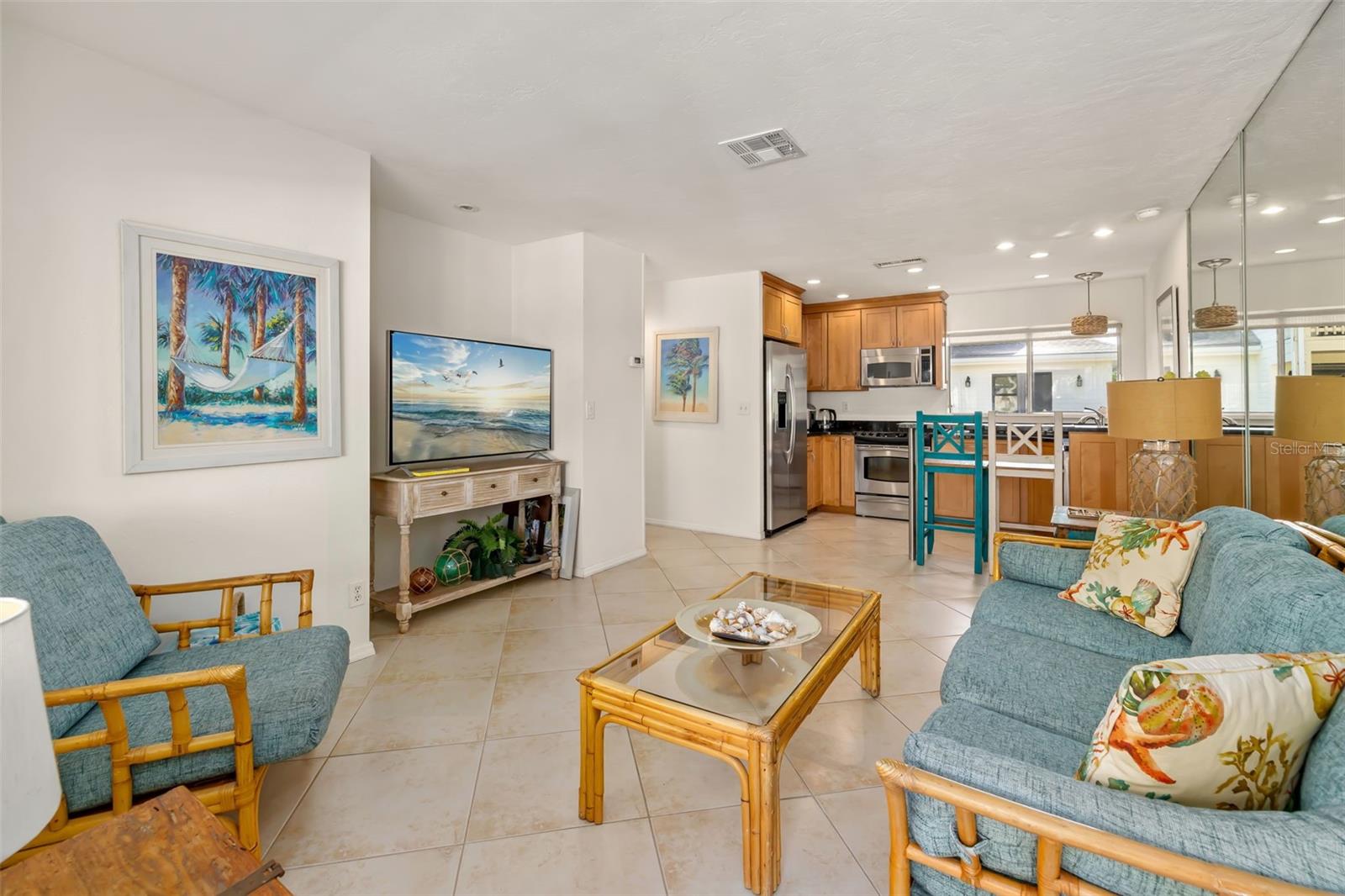 CORAL SHORES - Commercial Sale