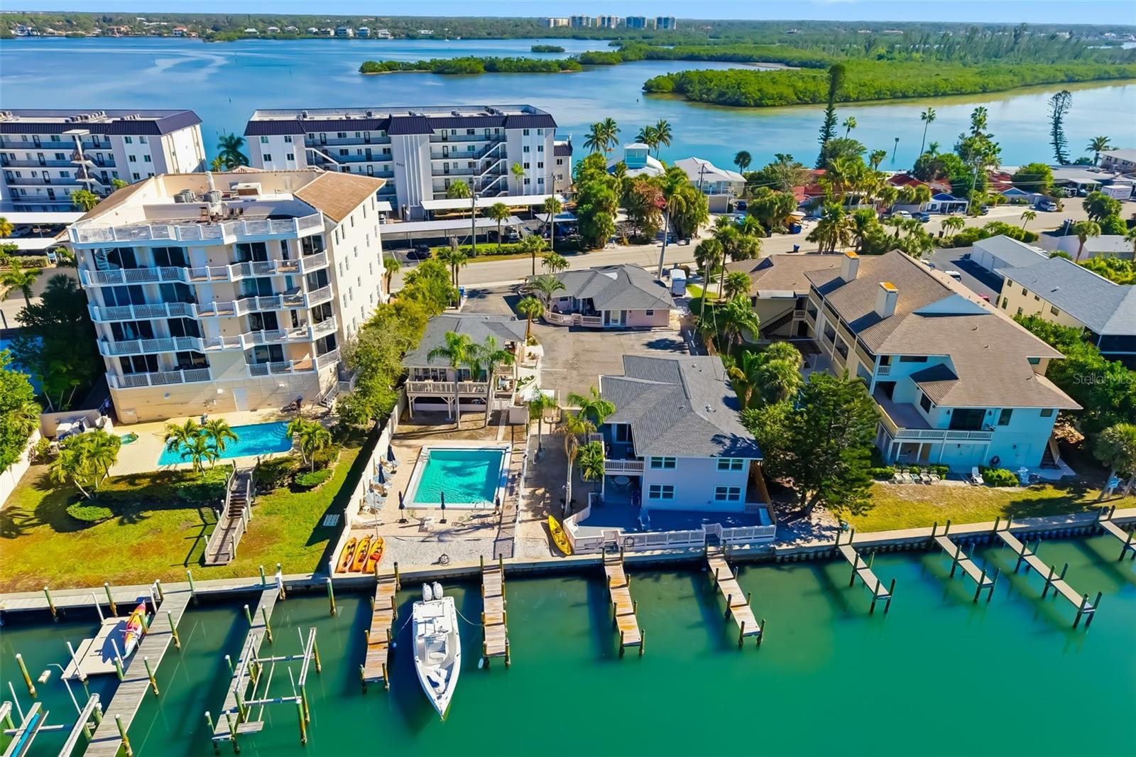 9022 MIDNIGHT PASS ROAD