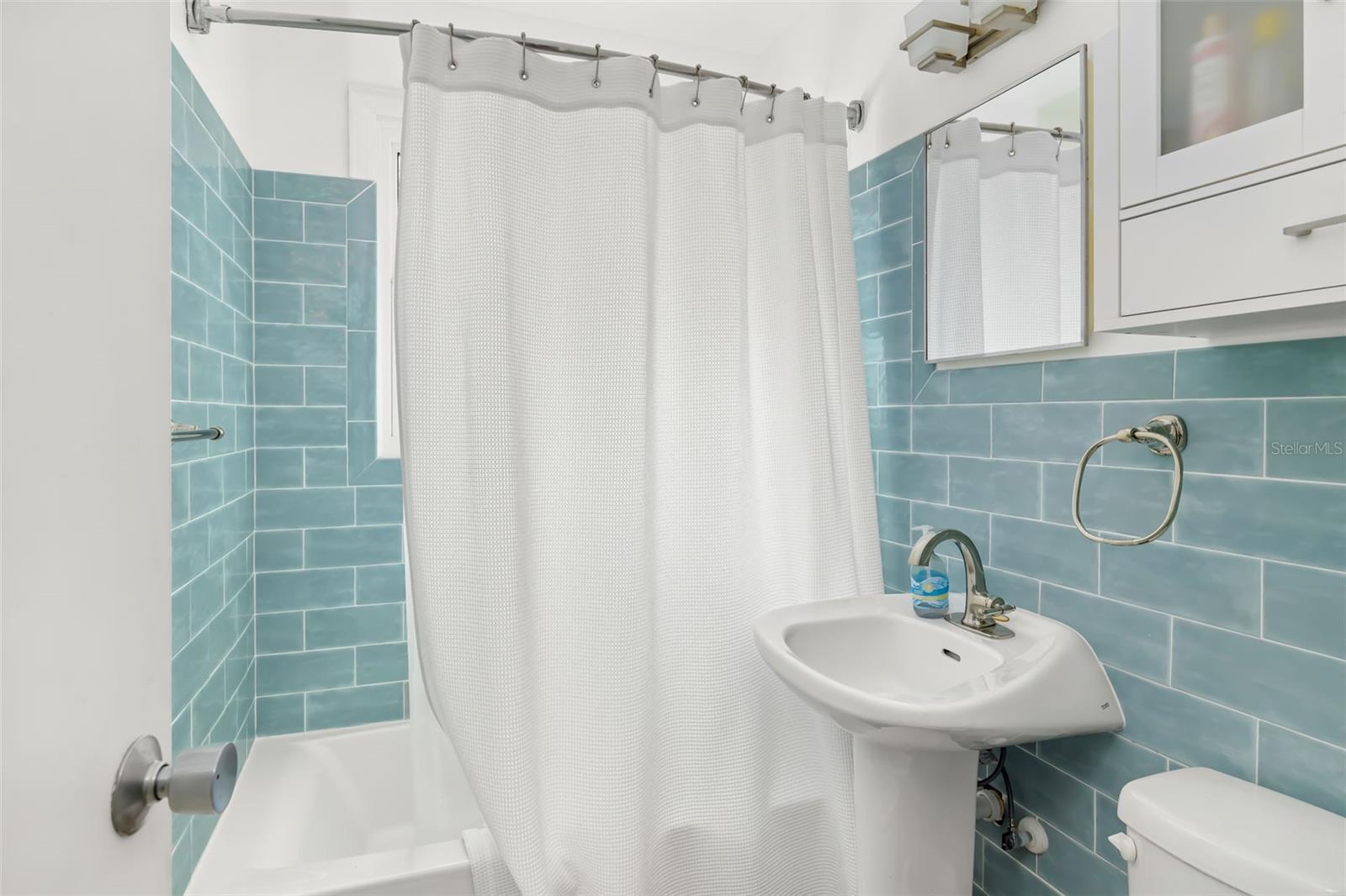 CORAL SHORES - Commercial Sale