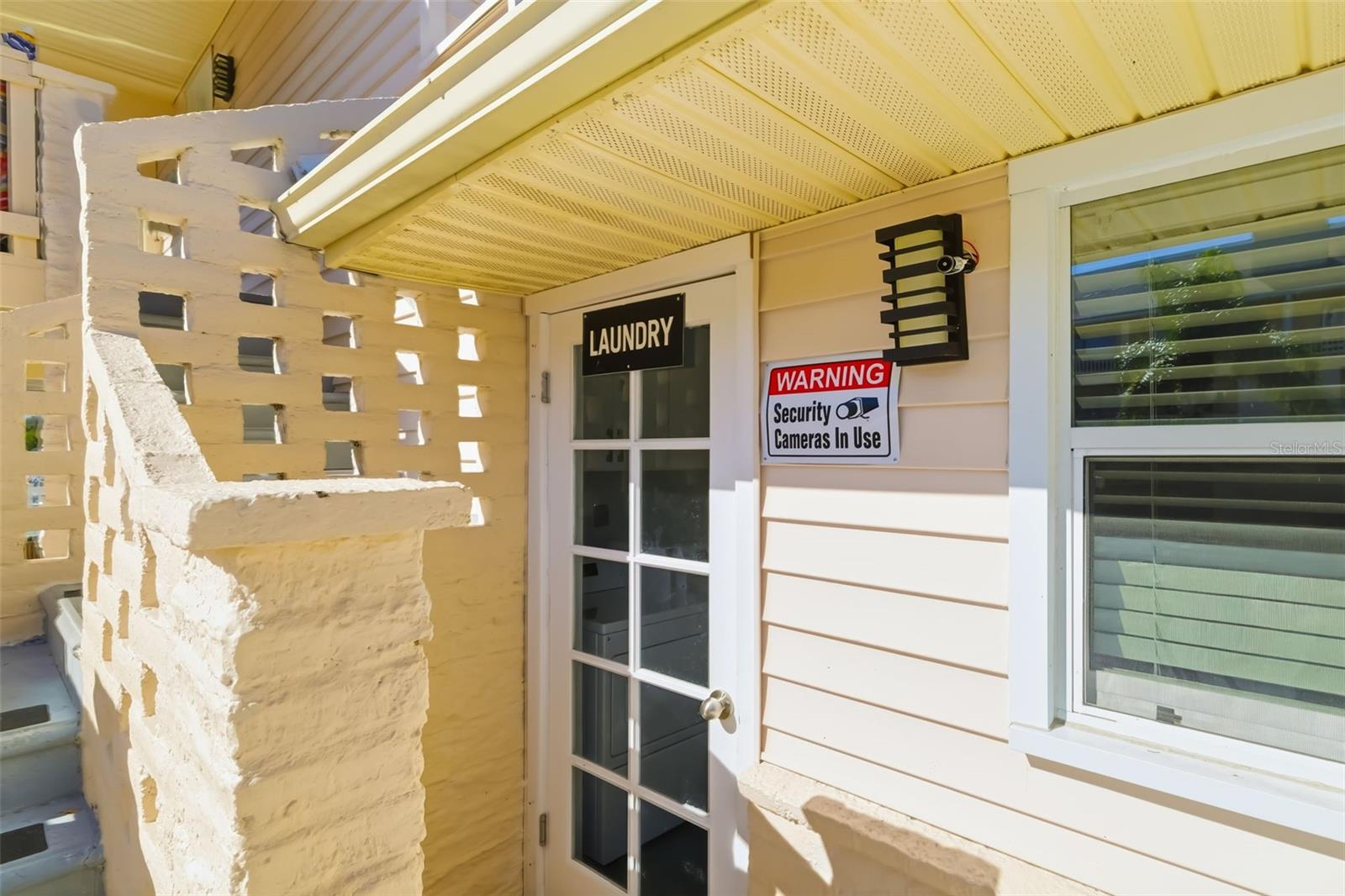 CORAL SHORES - Commercial Sale