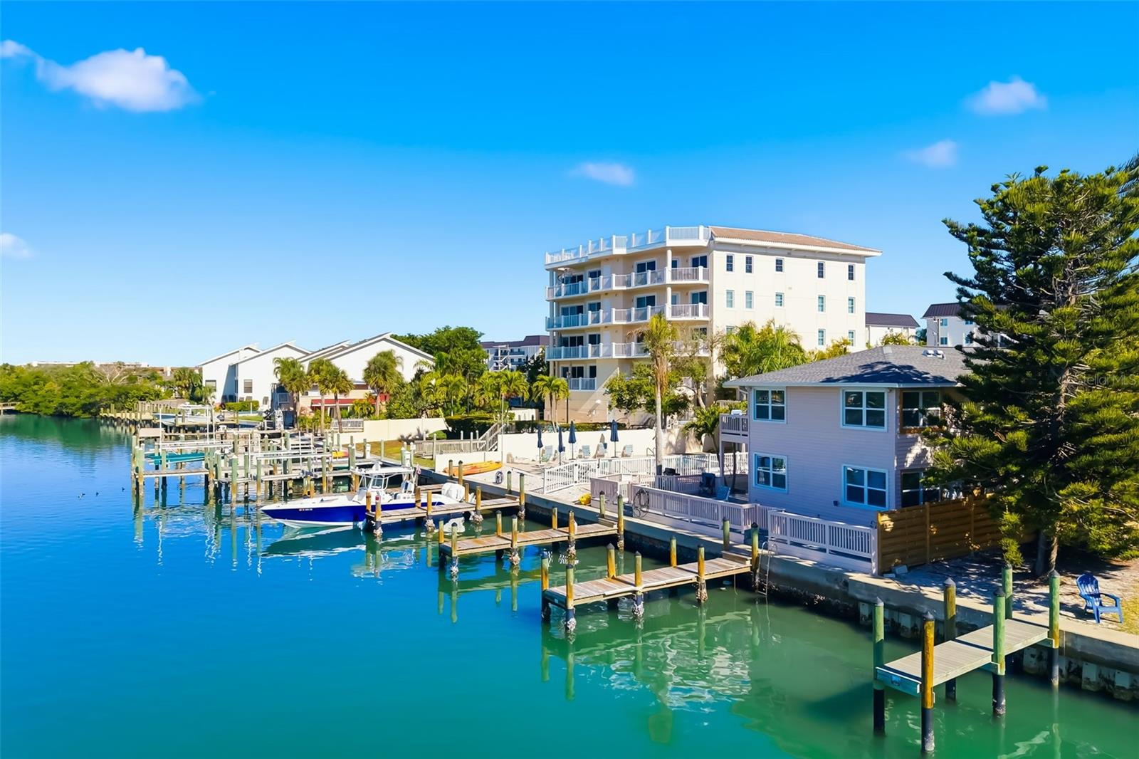 CORAL SHORES - Commercial Sale