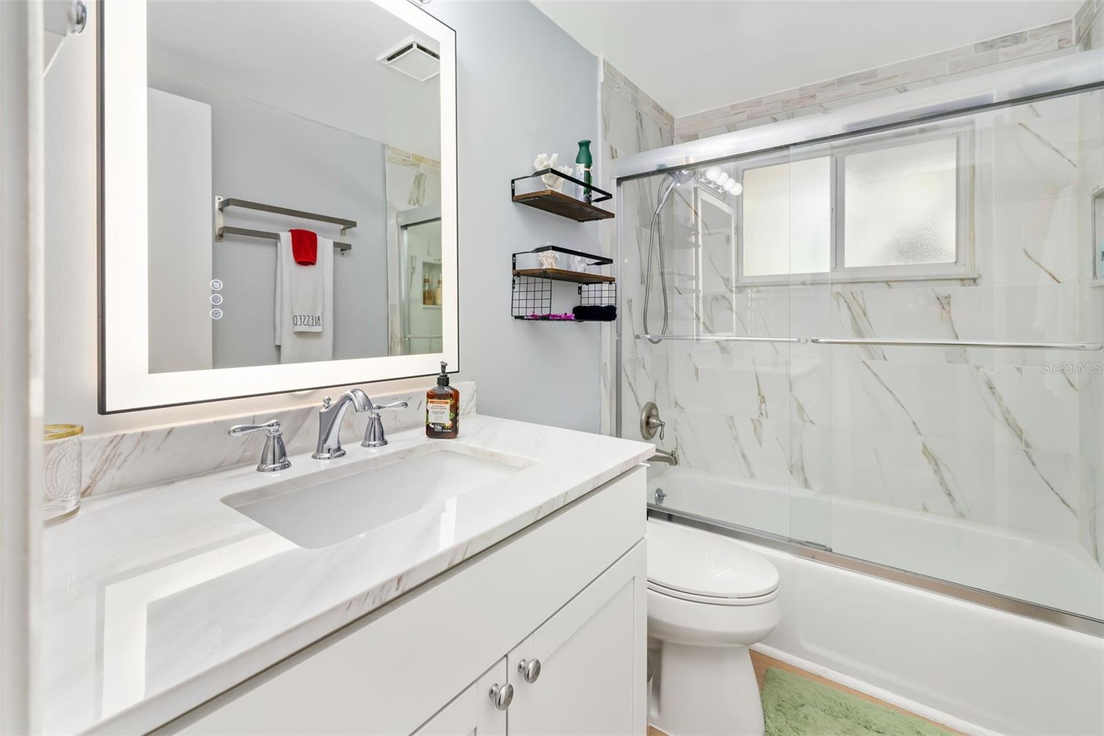 CORAL SHORES - Commercial Sale