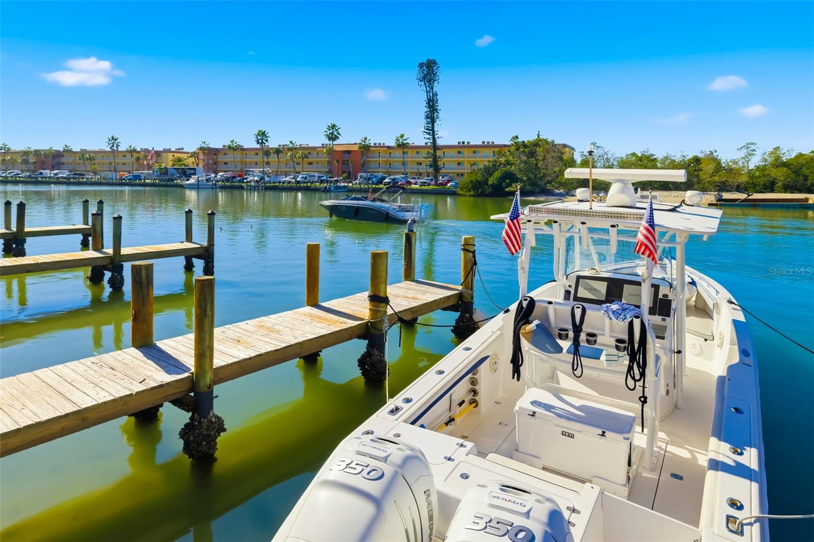 CORAL SHORES - Commercial Sale