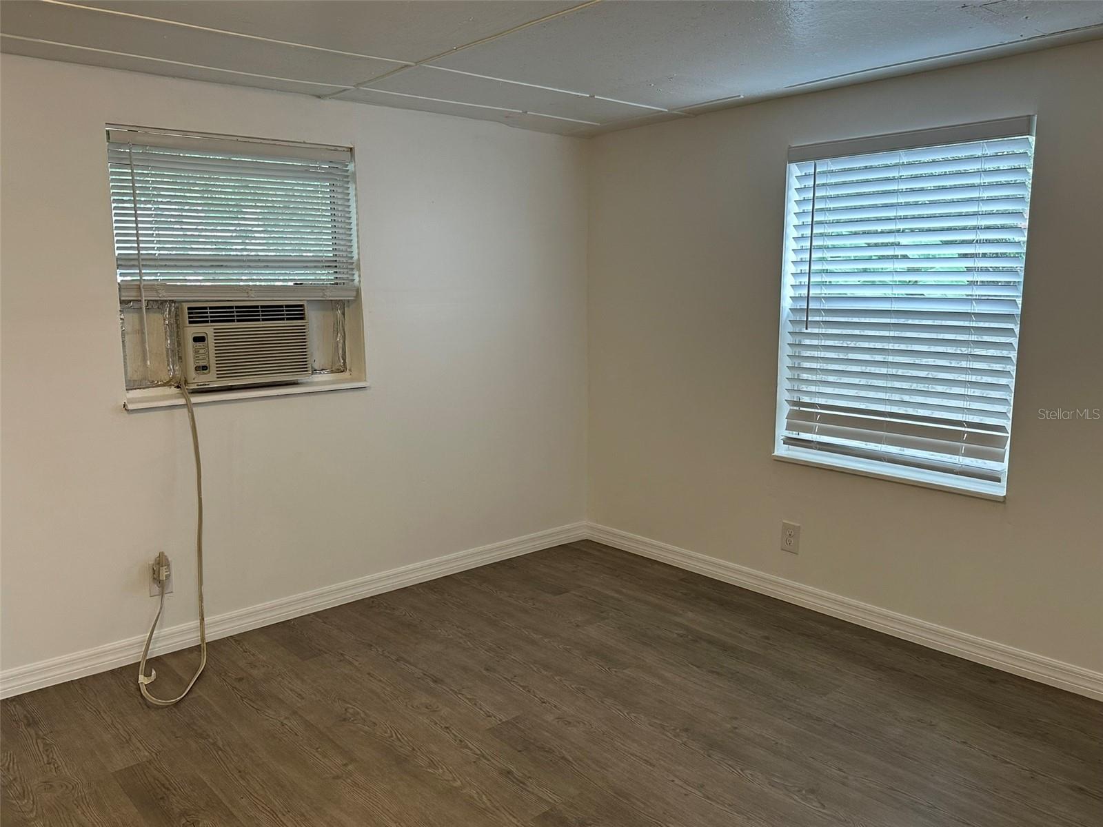 WASHINGTON TERRACE - Residential Lease