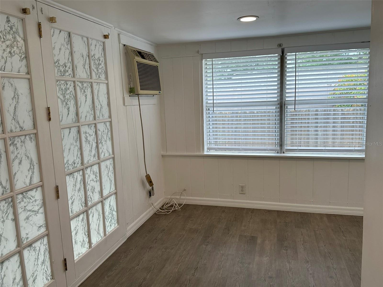 WASHINGTON TERRACE - Residential Lease