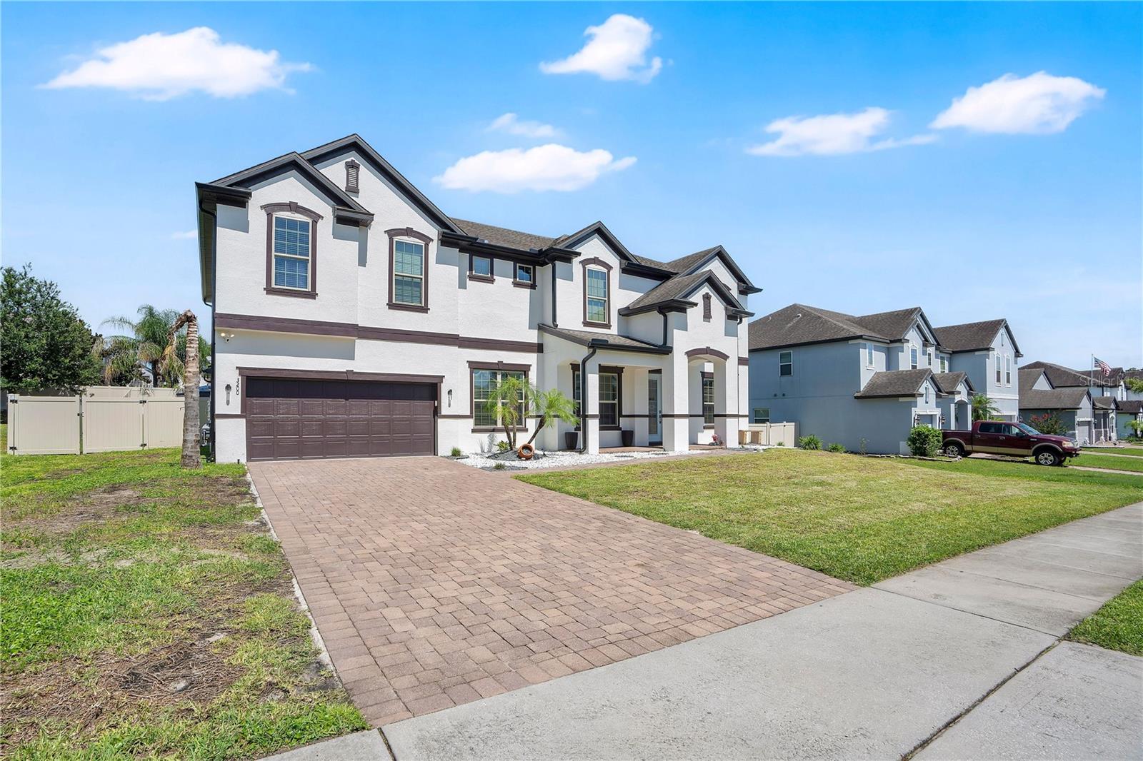 3200 PINENUT DRIVE