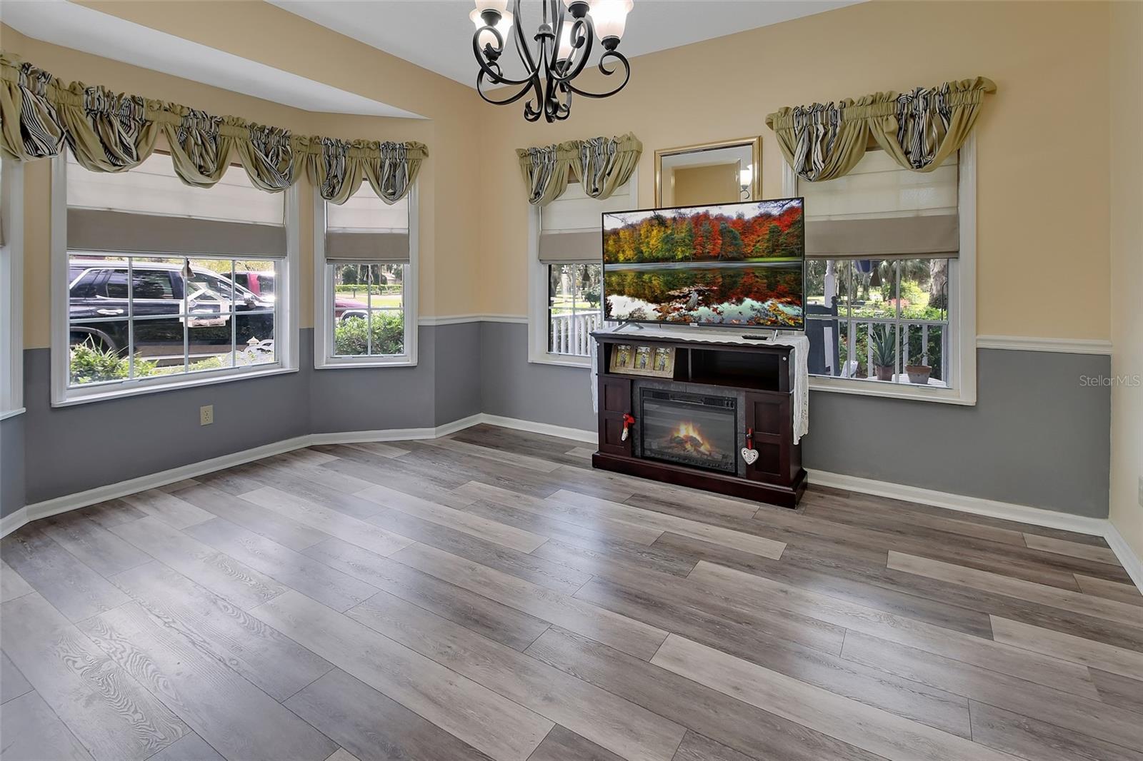 RIVER RDG - Residential