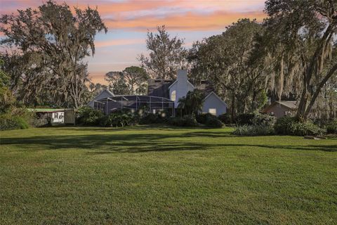 A home in DELAND