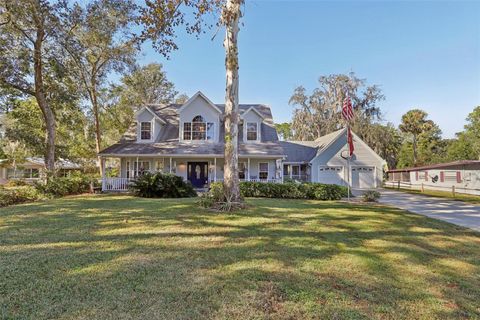 A home in DELAND