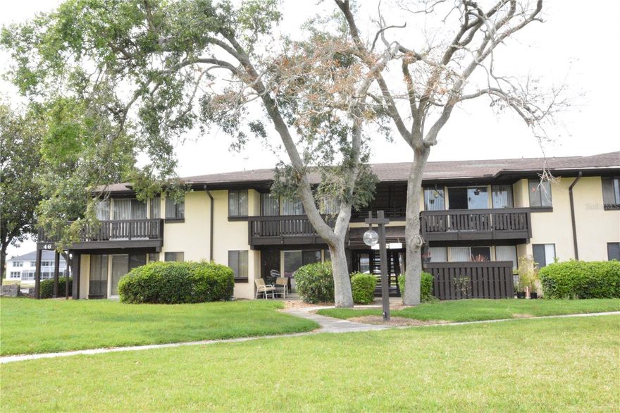 This is a well-maintained, updated second-floor unit available in the Palm Club Condominiums. This property is centrally located in Palm Coast, providing close proximity to local amenities.
Key features of the unit include:
- Condition: Excellent condition; primarily used as a winter getaway.
- View: Second-floor location with a view of the water.
- Upgrades: New A/C installed in 2021 and newer appliances.
- Furnishings: The unit is being sold furnished, excluding personal belongings.