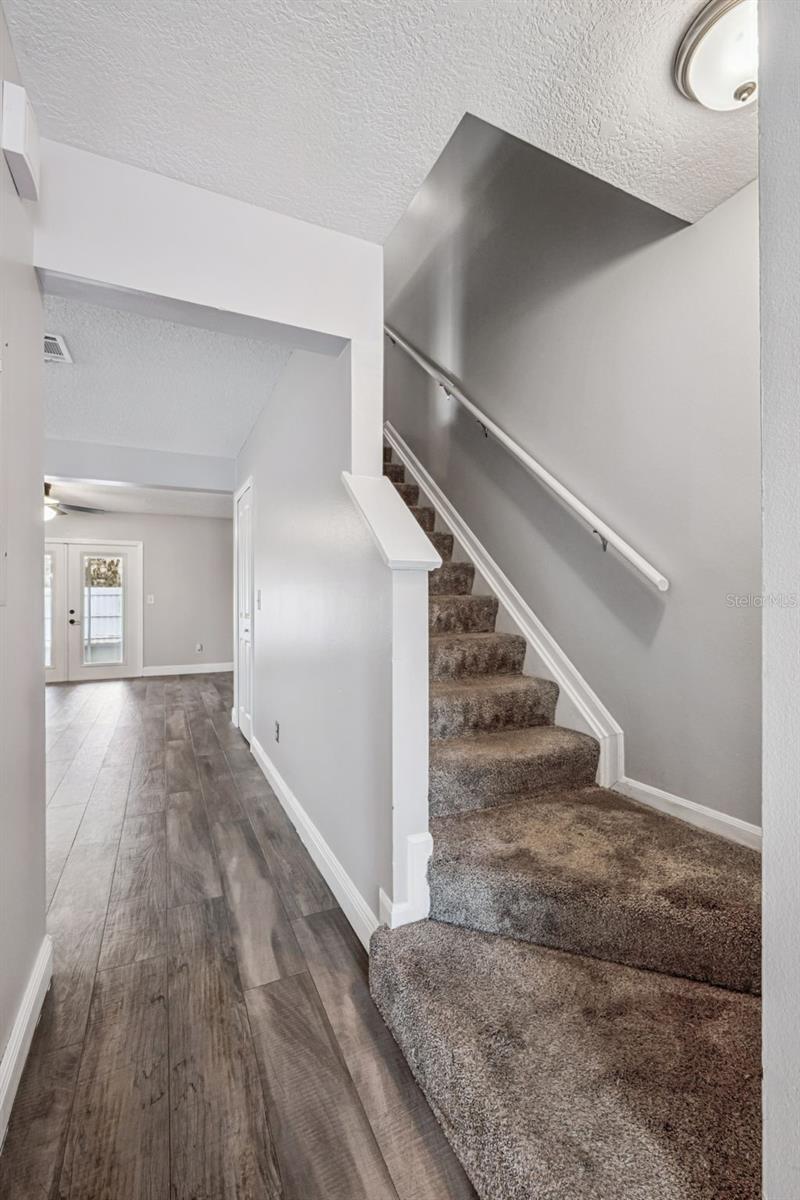 552 SHADOW GLENN PLACE