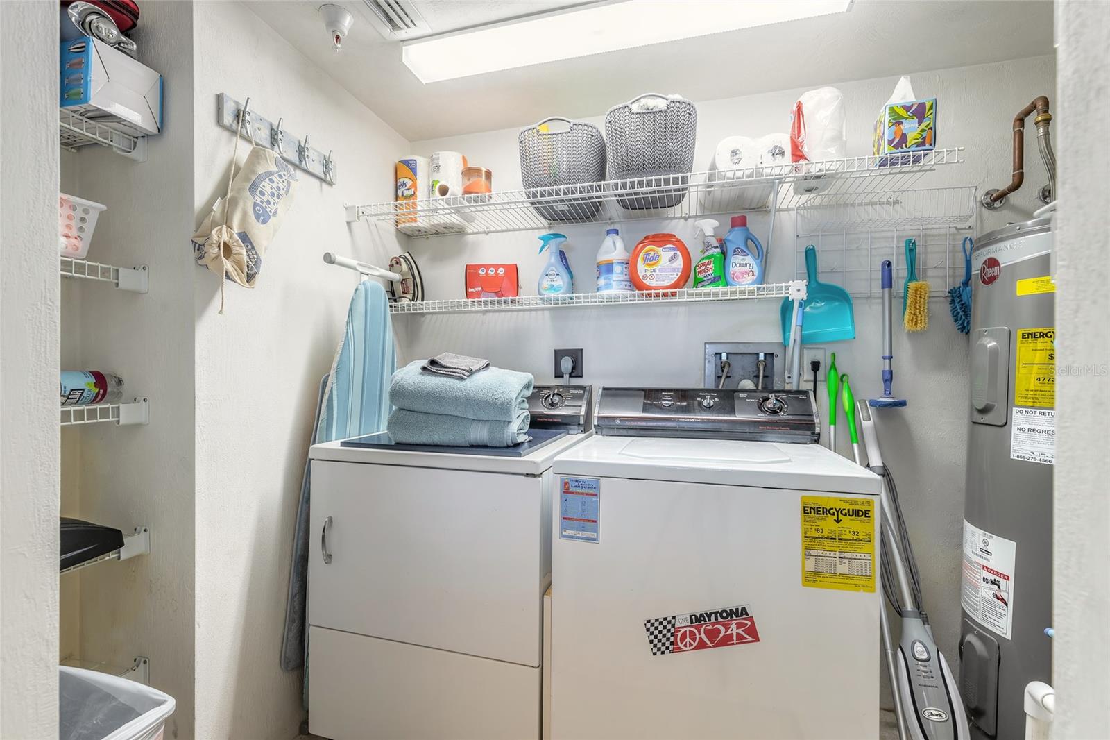 PENINSULA CONDO - Residential