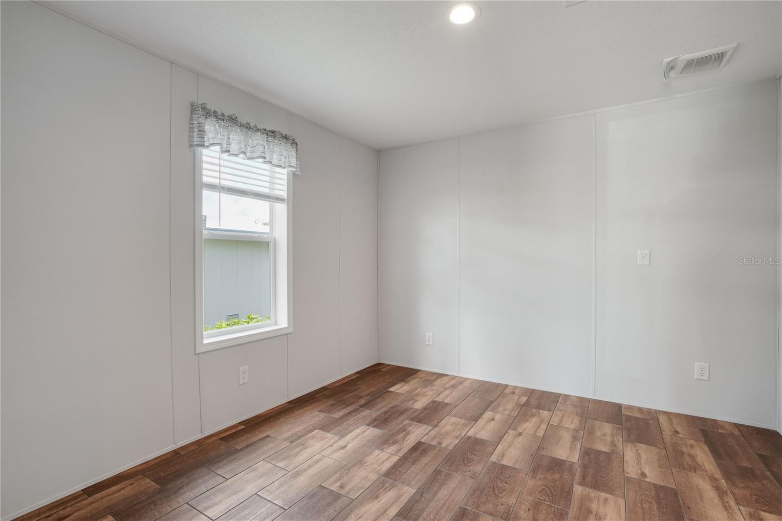 HARBOR COVE - Residential