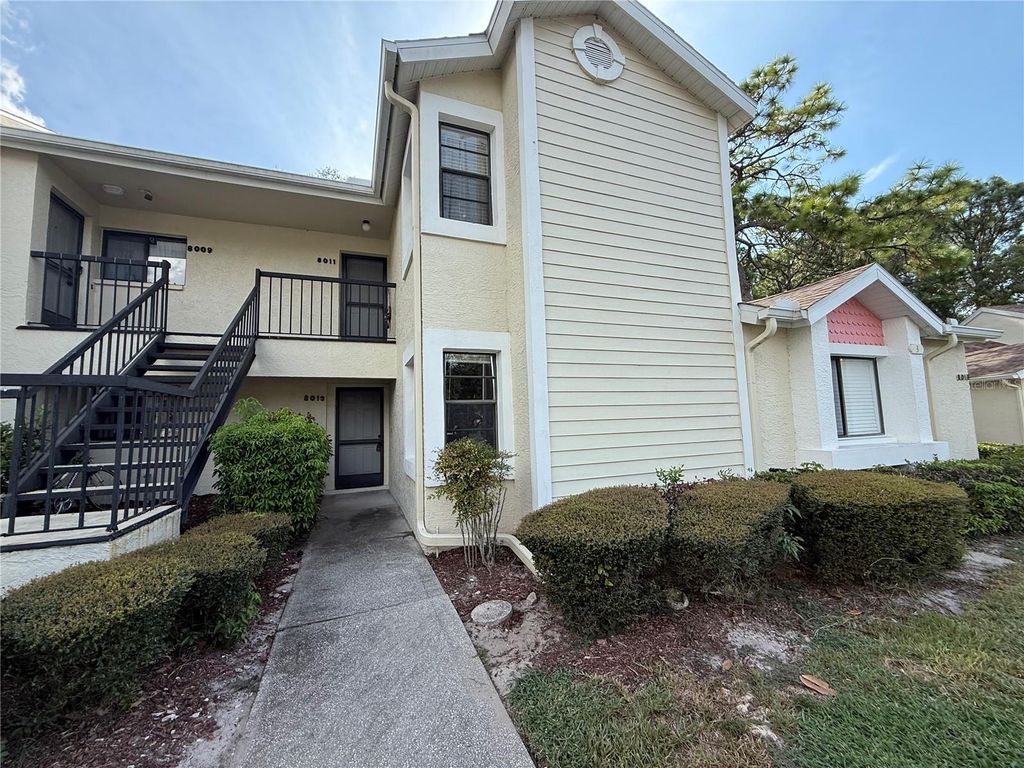 Photo of 8013 Picketts Ct #1, Spring Hill, FL 34613 (MLS # O6345222)