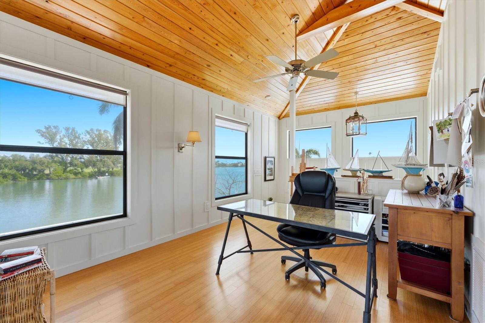 BAY PALMS ADD 8TH UN - Residential