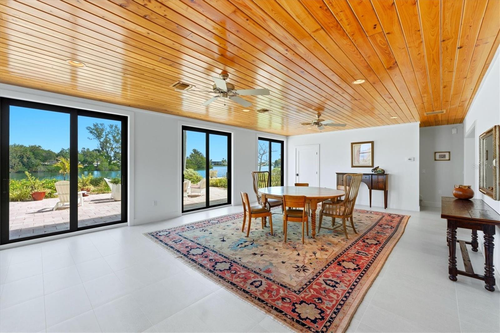 BAY PALMS ADD 8TH UN - Residential