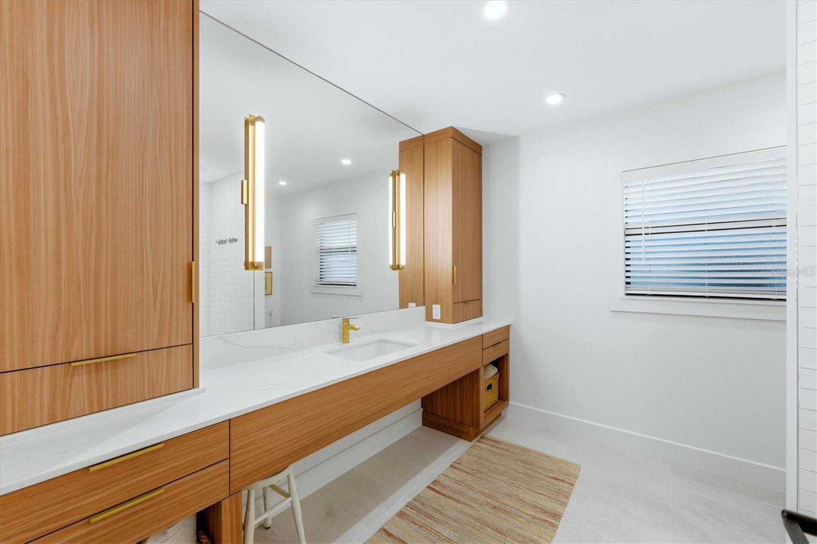 BAY PALMS ADD 8TH UN - Residential