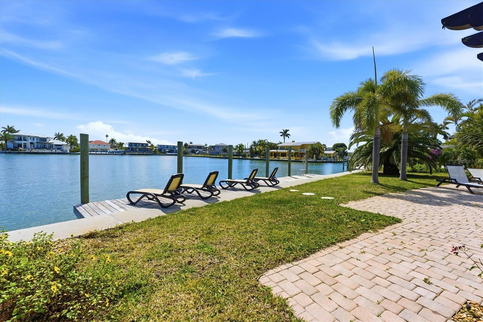 BAY PALMS ADD 8TH UN - Residential