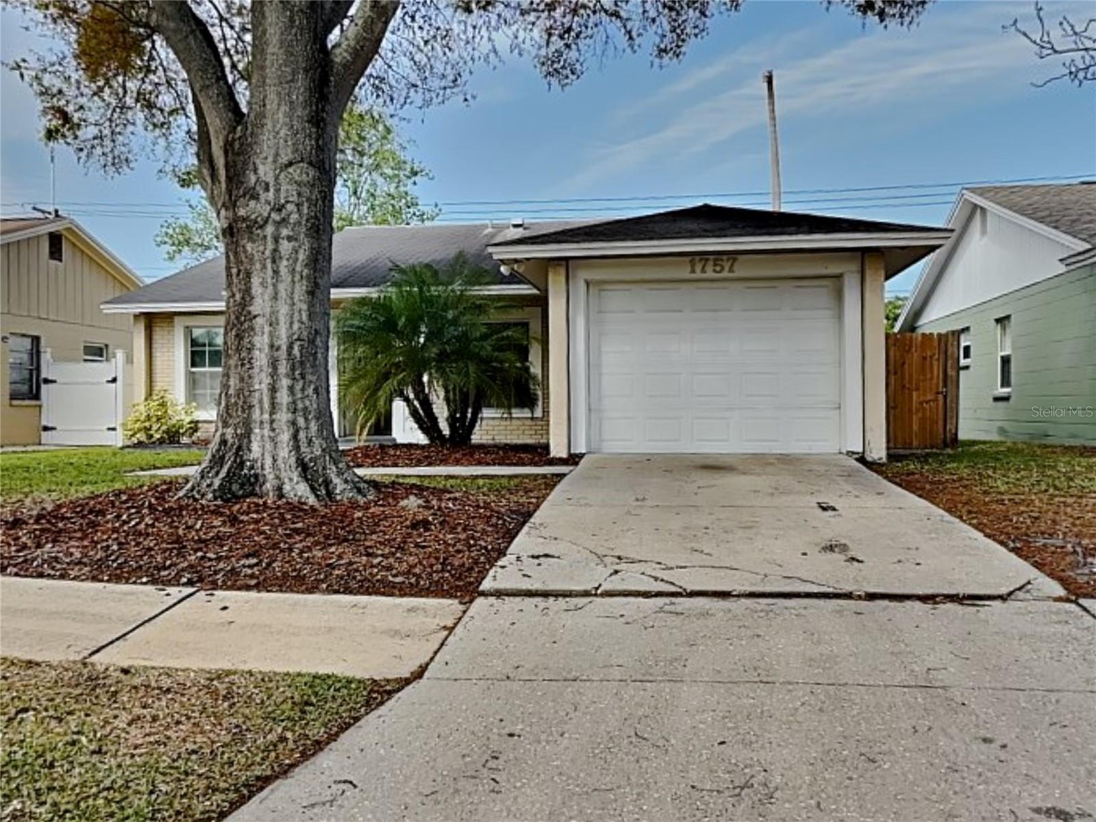 LAKEVIEW VILLAGE SEC J - Residential Lease