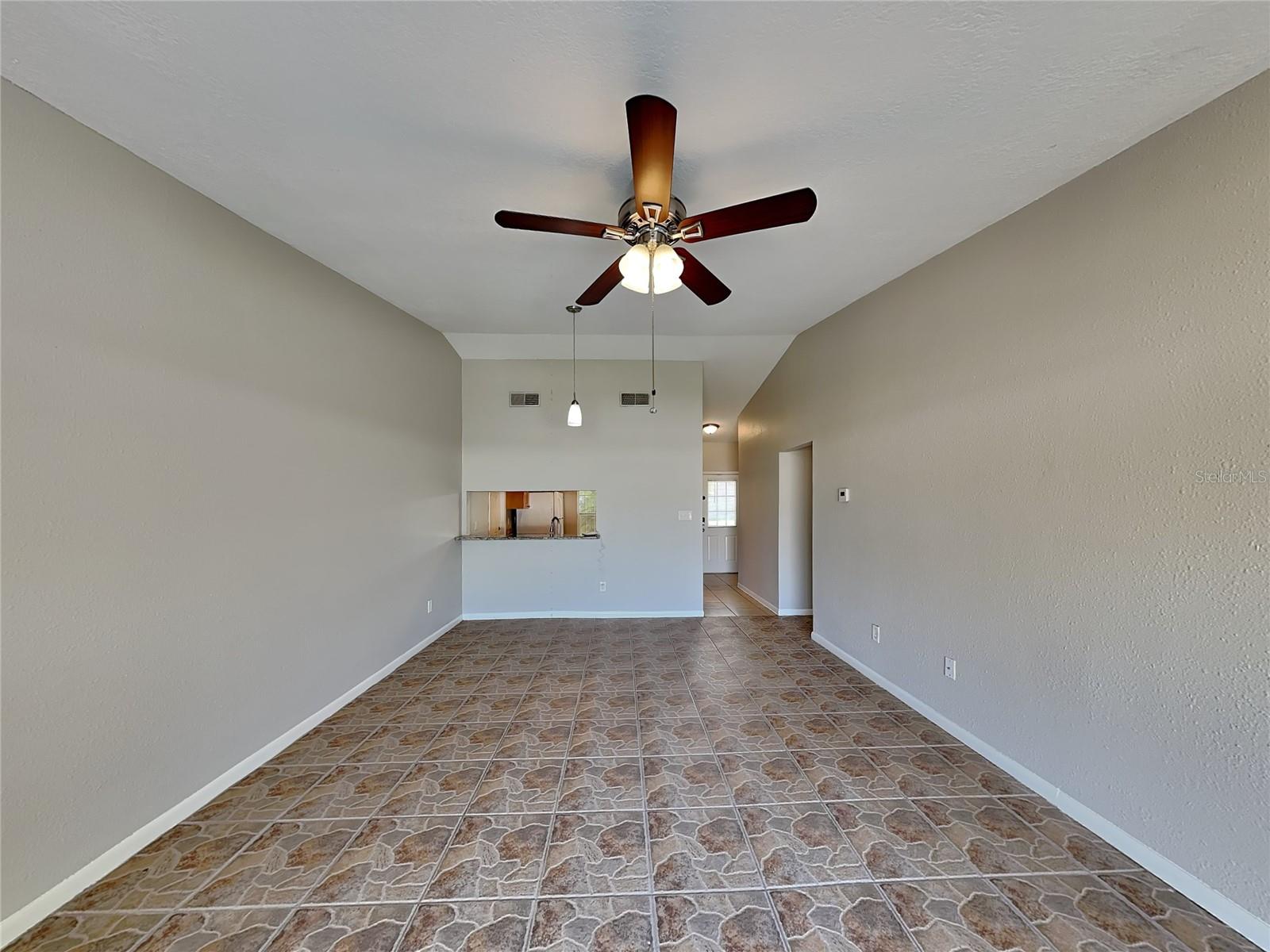 LAKEVIEW VILLAGE SEC J - Residential Lease