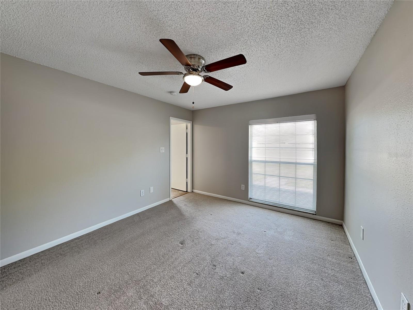 LAKEVIEW VILLAGE SEC J - Residential Lease