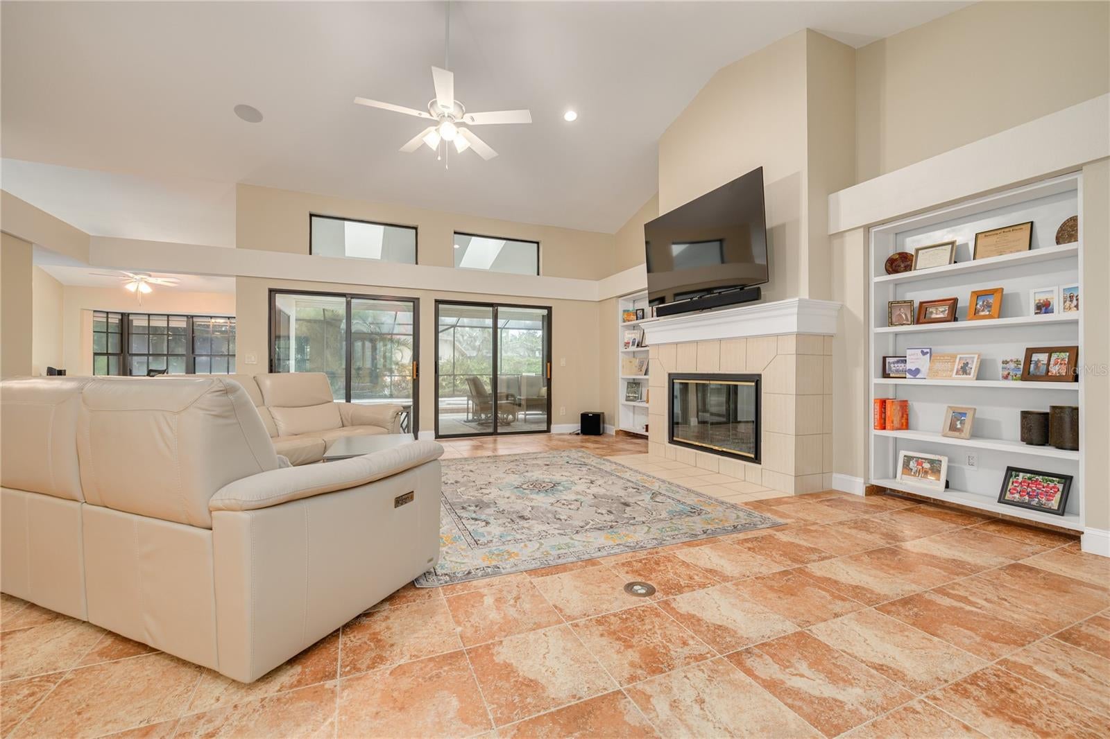 1422 MALLARD PLACE