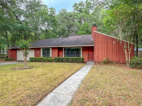Photo of 720 SW 77th Terrace, Gainesville, FL 32607 (MLS # GC540208)