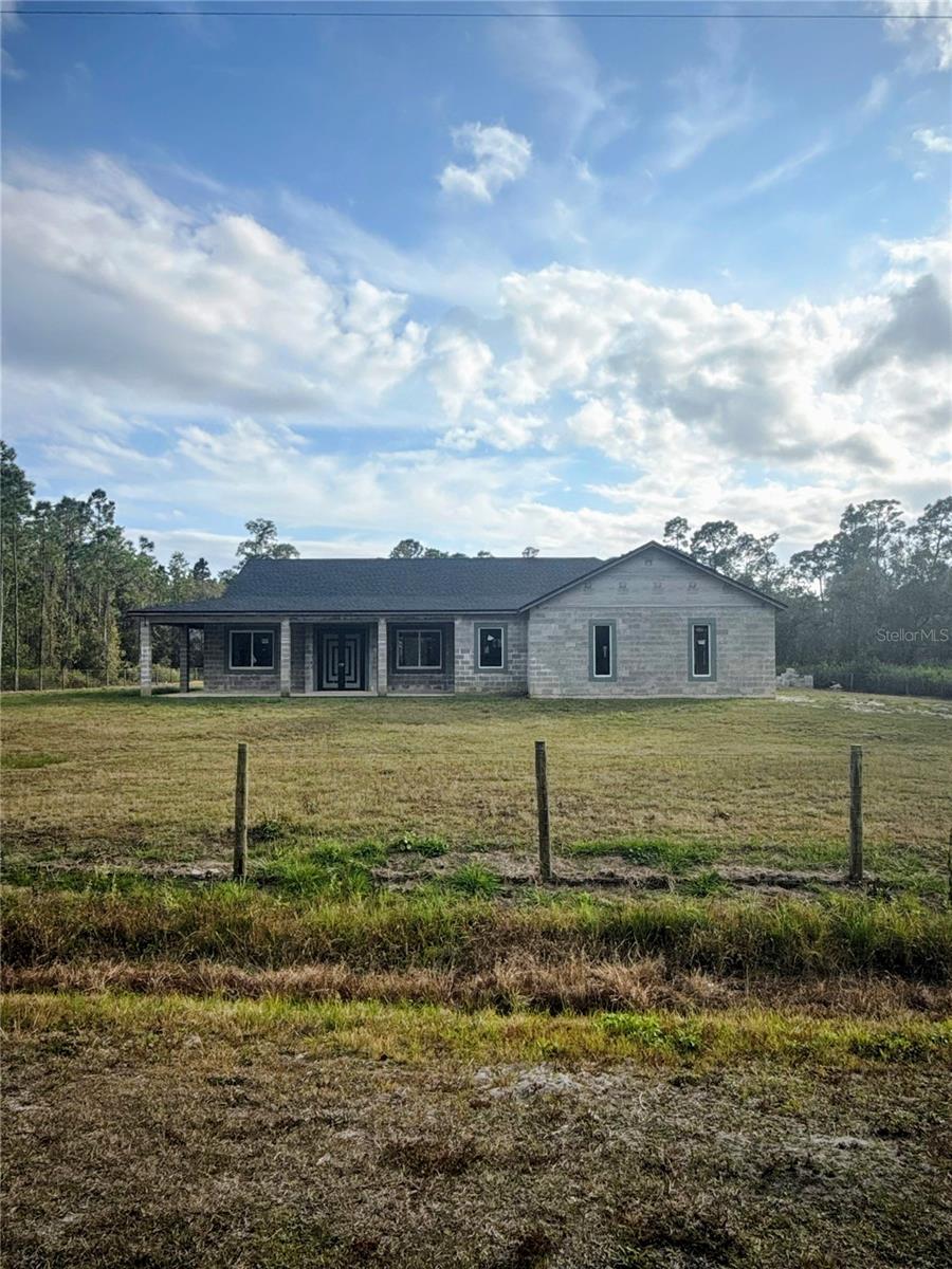 AVON PARK ESTATE - Land