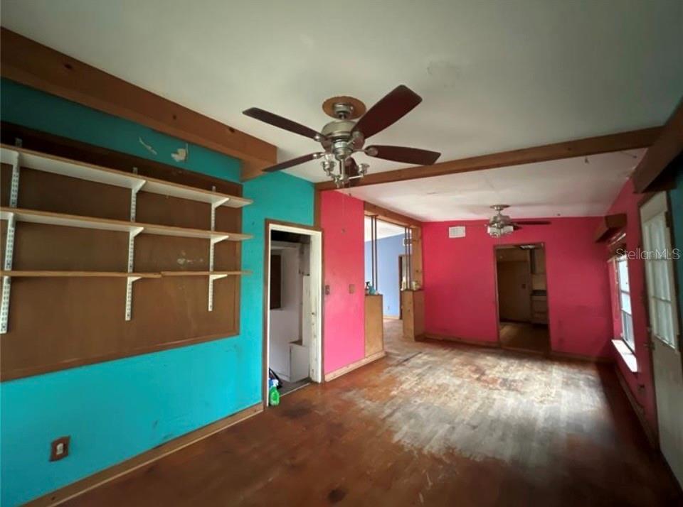 728 SPRINGVIEW DRIVE