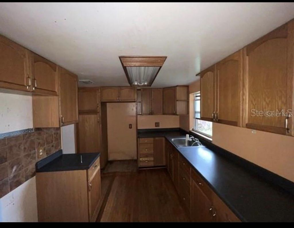 Photo of 728 Springview Drive, Orlando, FL 32803 (MLS # O6386509)