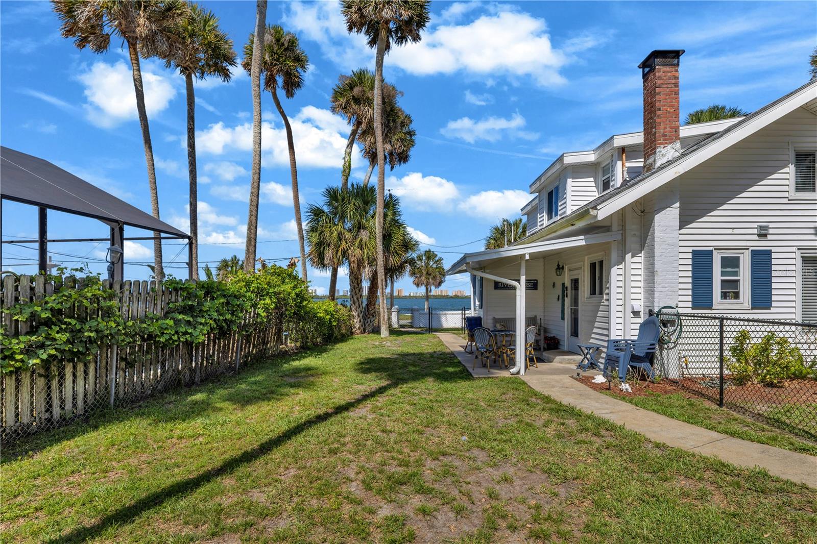 FLEMINGS PORT ORANGE - Residential
