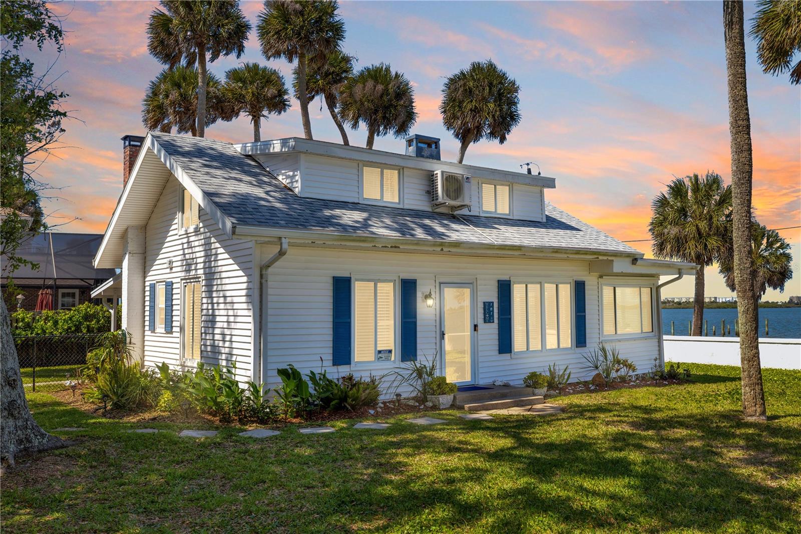 FLEMINGS PORT ORANGE - Residential