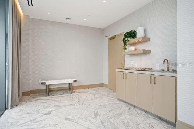 BAYSHORE YSABELLA CONDOMINIUM - Residential