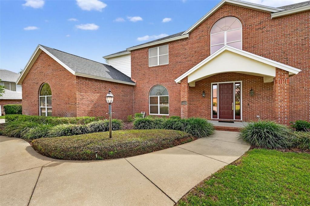 Photo of 34028 Park Lane, Leesburg, FL 34788 (MLS # G5110209)