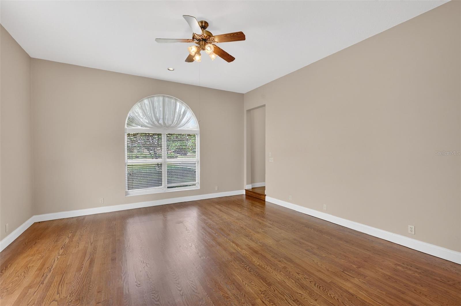 GREEN TREE - Residential