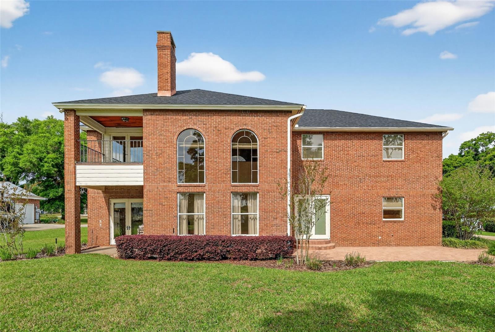 GREEN TREE - Residential