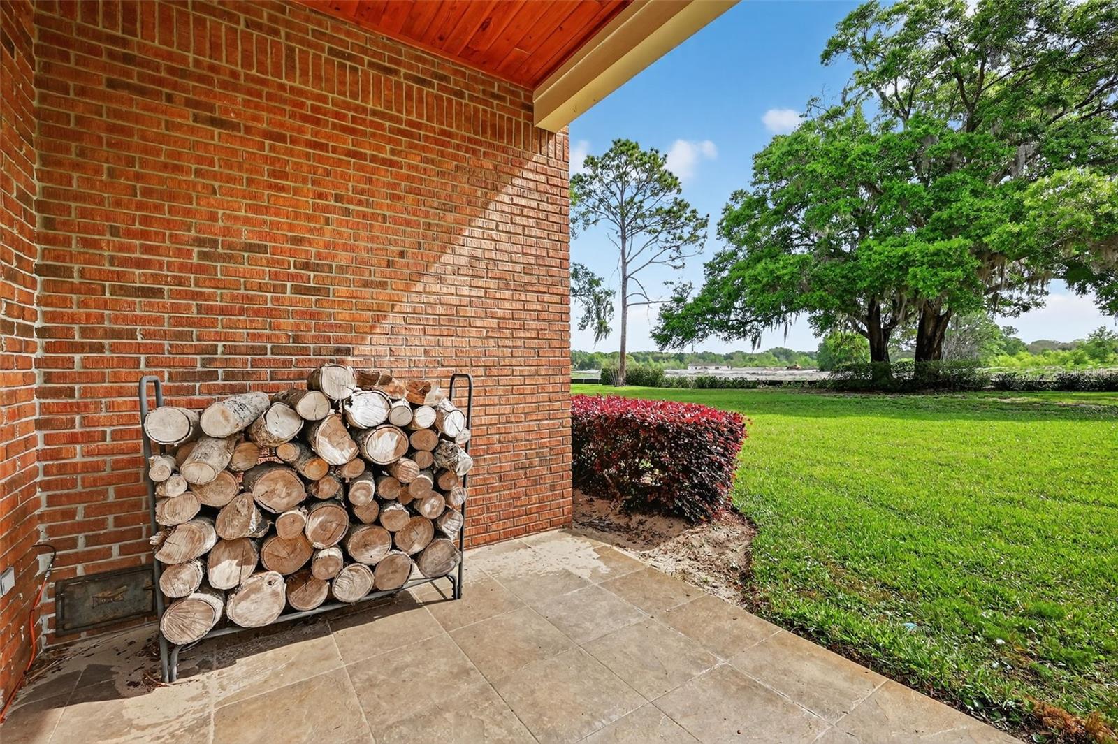 GREEN TREE - Residential