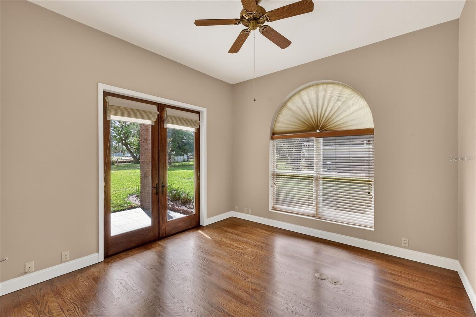 GREEN TREE - Residential