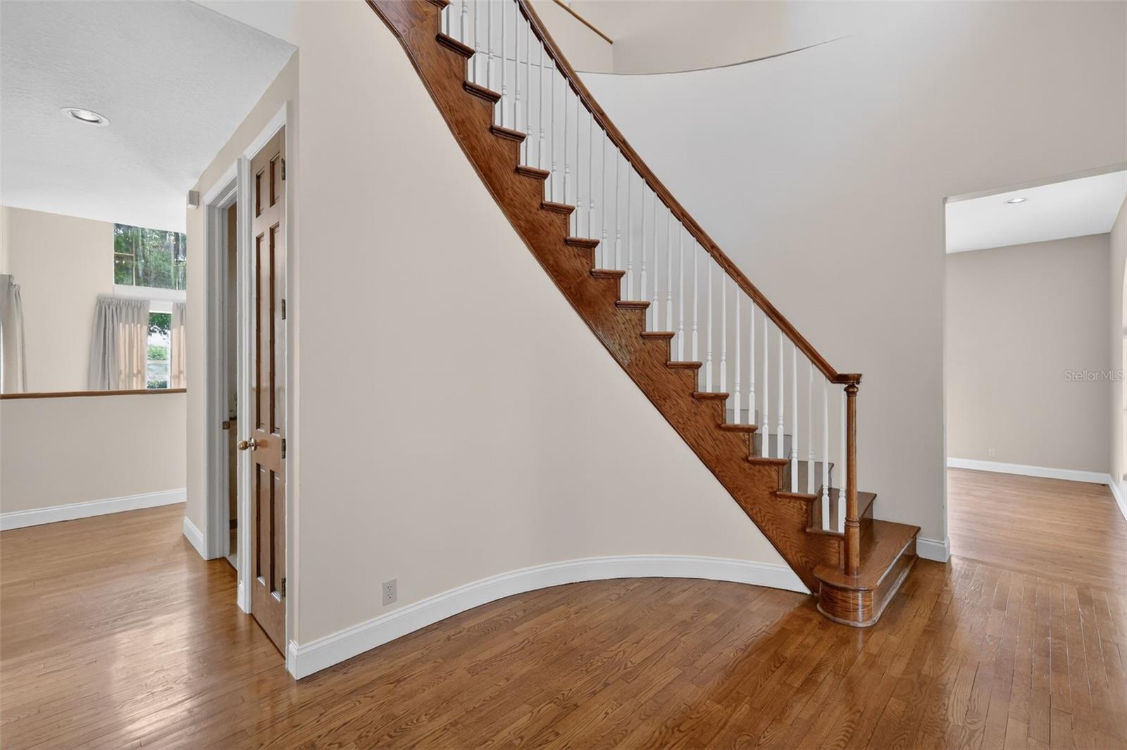 GREEN TREE - Residential