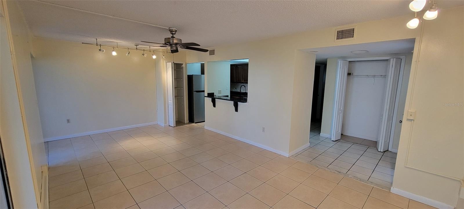 EDGEWATER CONDO APTS - Residential