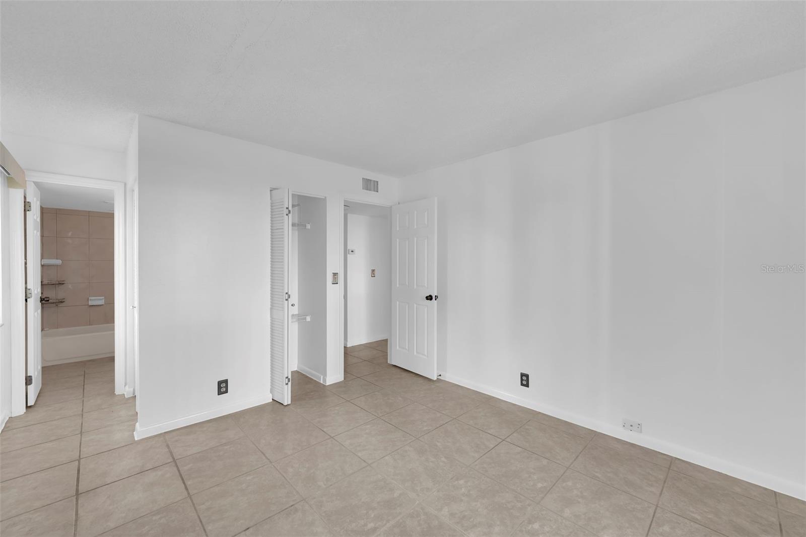 PALM BEACH LANDINGS CONDO - Residential