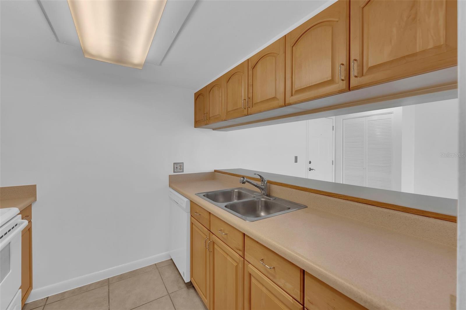 PALM BEACH LANDINGS CONDO - Residential