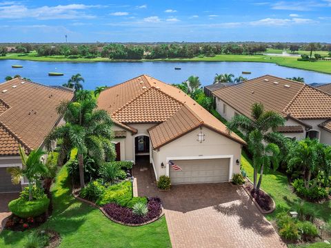 Photo of 12840 Sorrento Way, Lakewood Ranch, FL 34211 (MLS # A4664387)