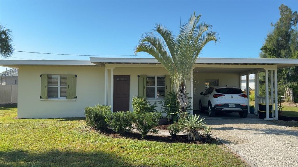 Photo of 433 South Drive, Punta Gorda, FL 33950 (MLS # C7517903)