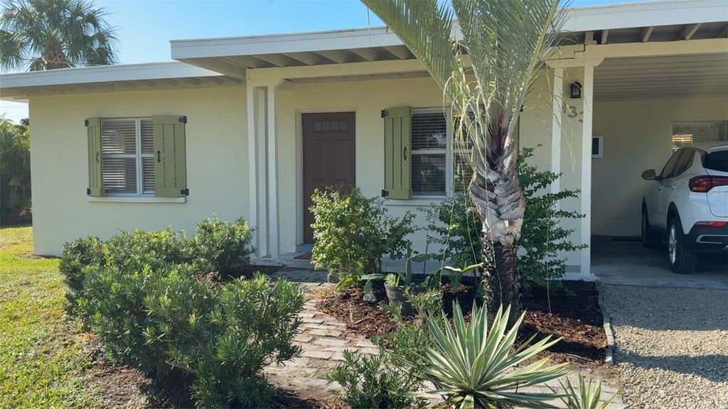 Photo of 433 South Drive, Punta Gorda, FL 33950 (MLS # C7517903)