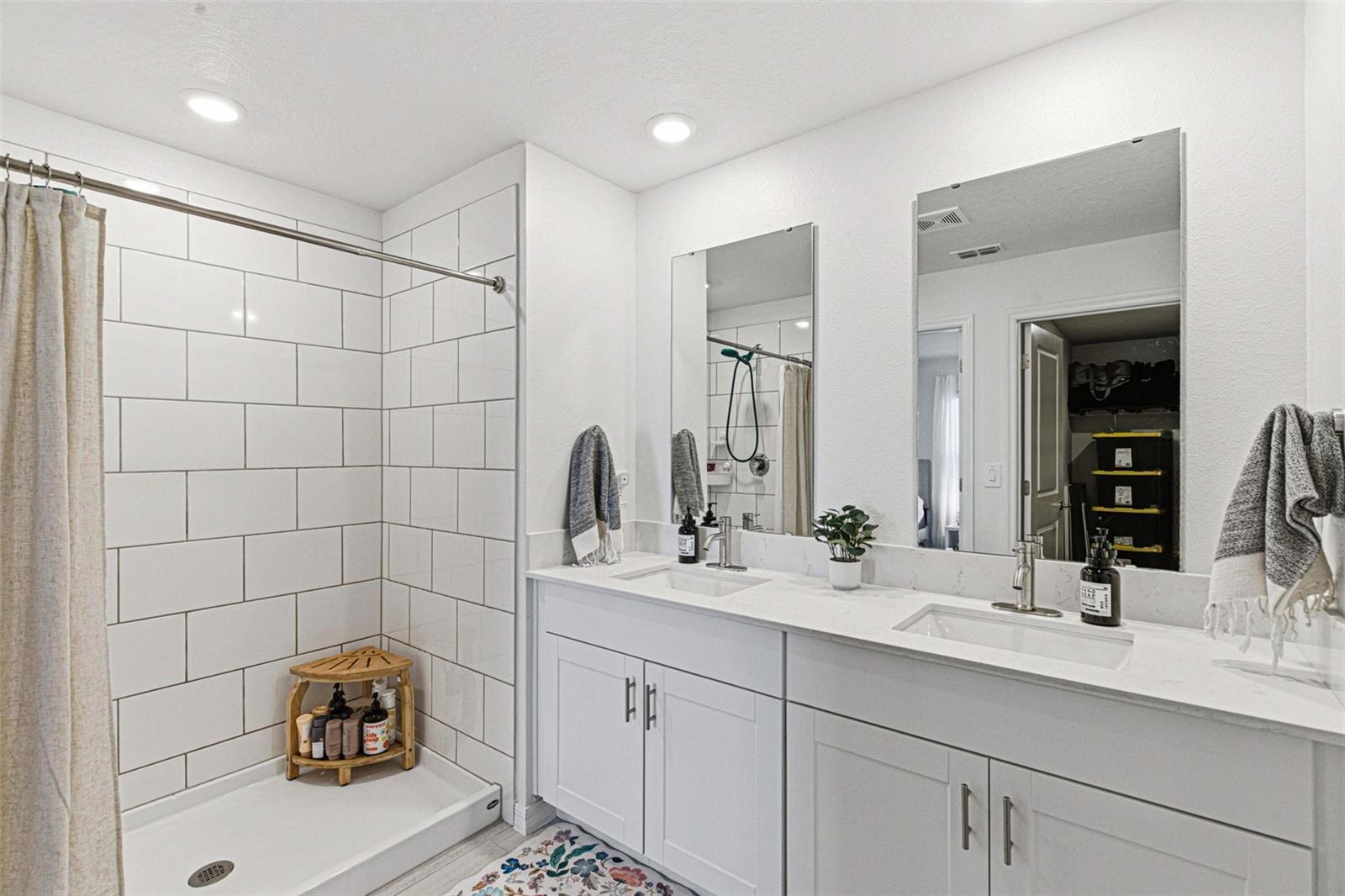 NORTH PARK ISLE PH 2C 3B & 4 - Residential