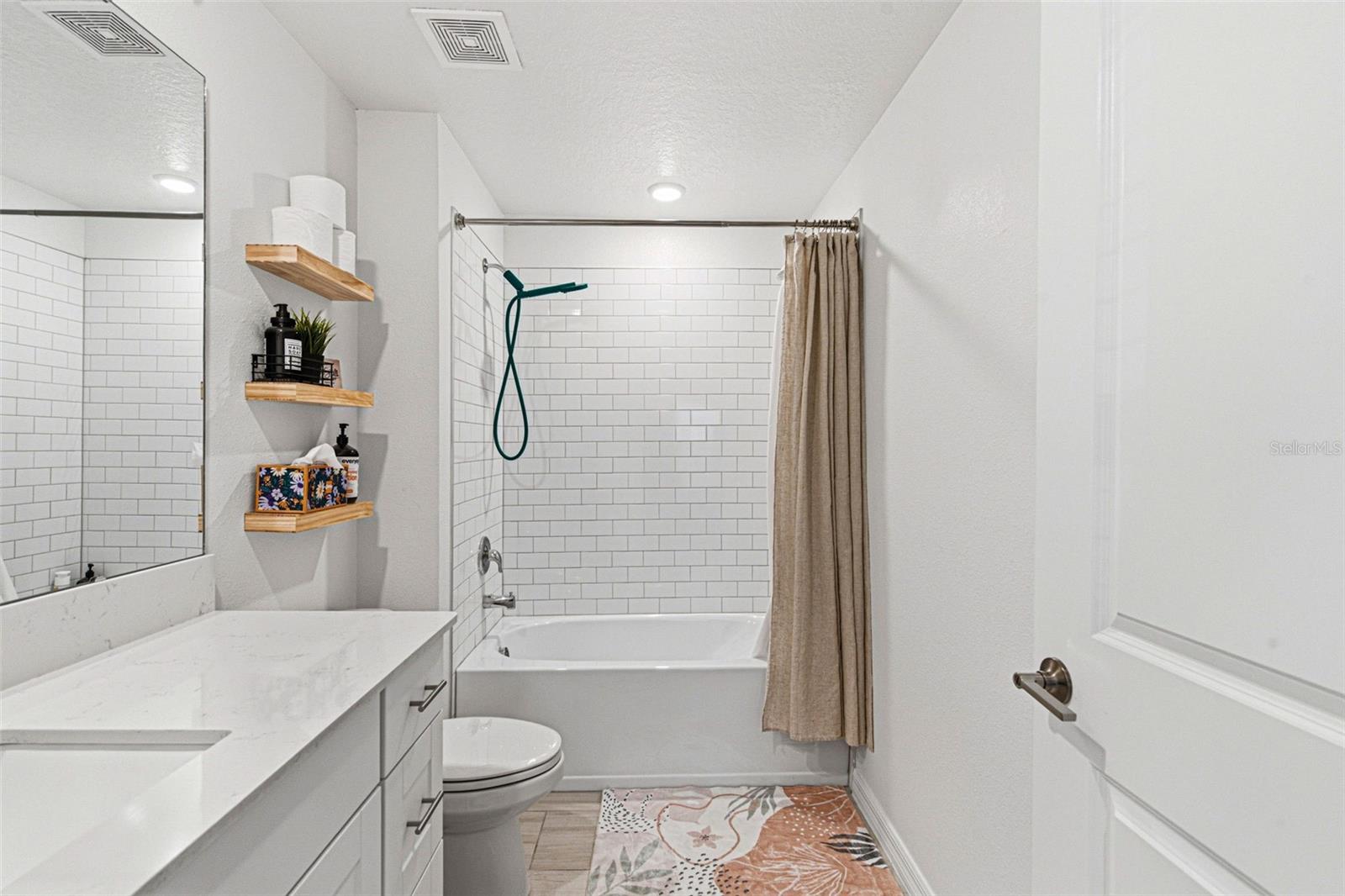 NORTH PARK ISLE PH 2C 3B & 4 - Residential