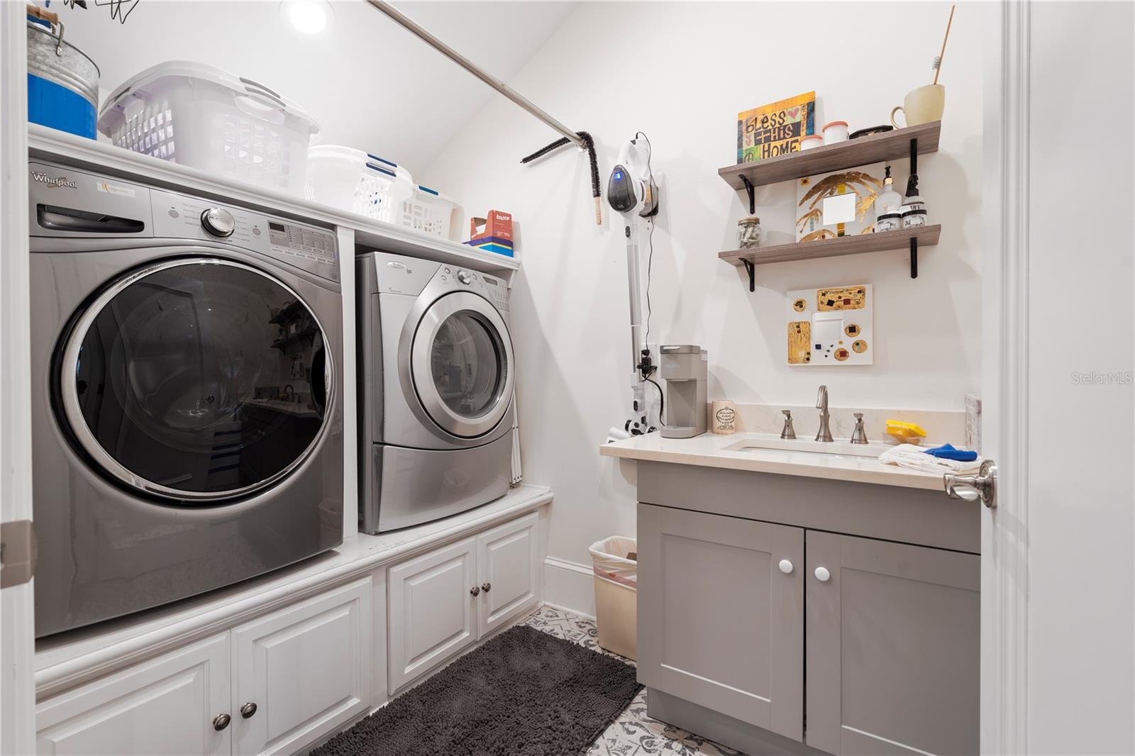 ABBOTT TRACT - Residential