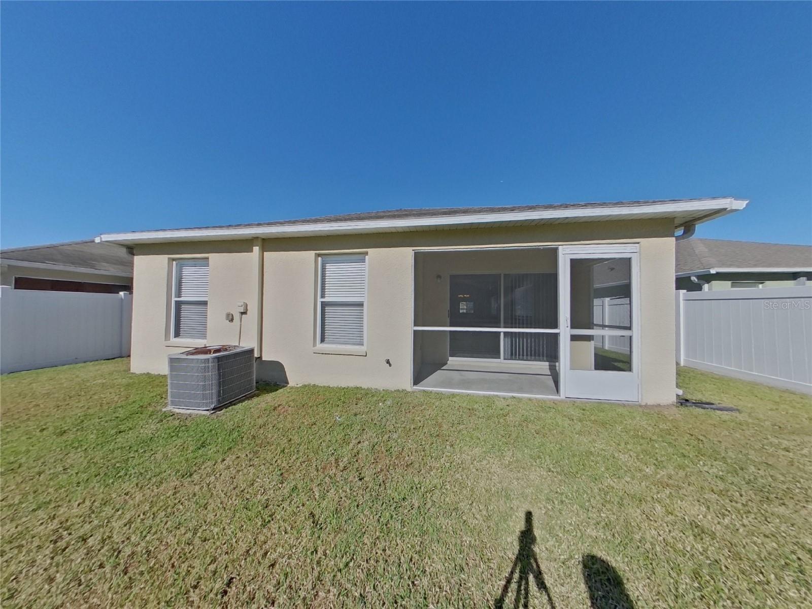 BRIDGEWATER PH 01 & 02 - Residential Lease