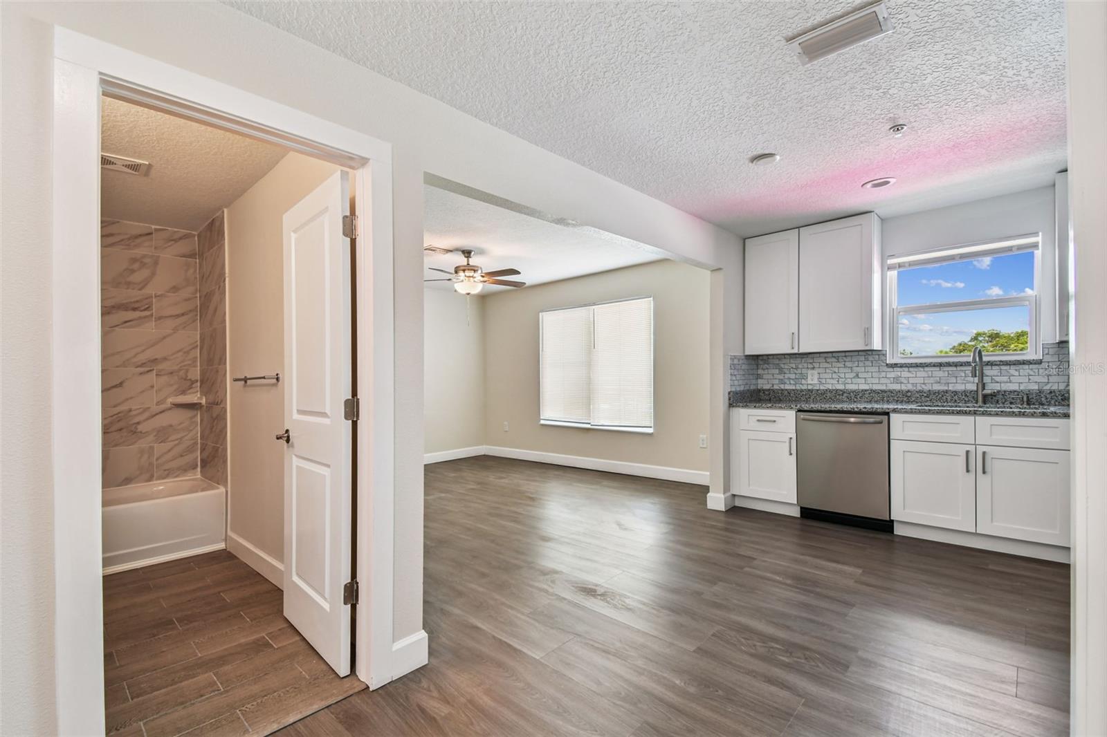 GRAY GABLES - Residential Lease